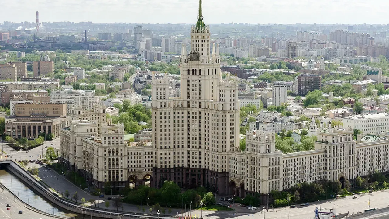 Аудиогид Москва: Высотка на Котельнической набережной